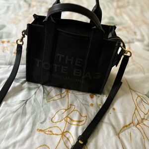 THE LEATHER SMALL TOTE BAG - Marc Jacobs